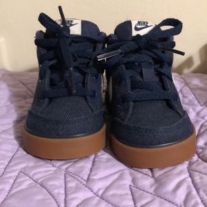 Toddler Nike size 5C